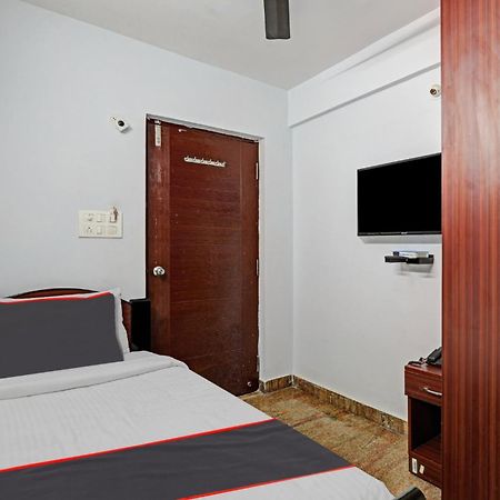 Collection O Royalax Hotel Yelahanka Екстериор снимка