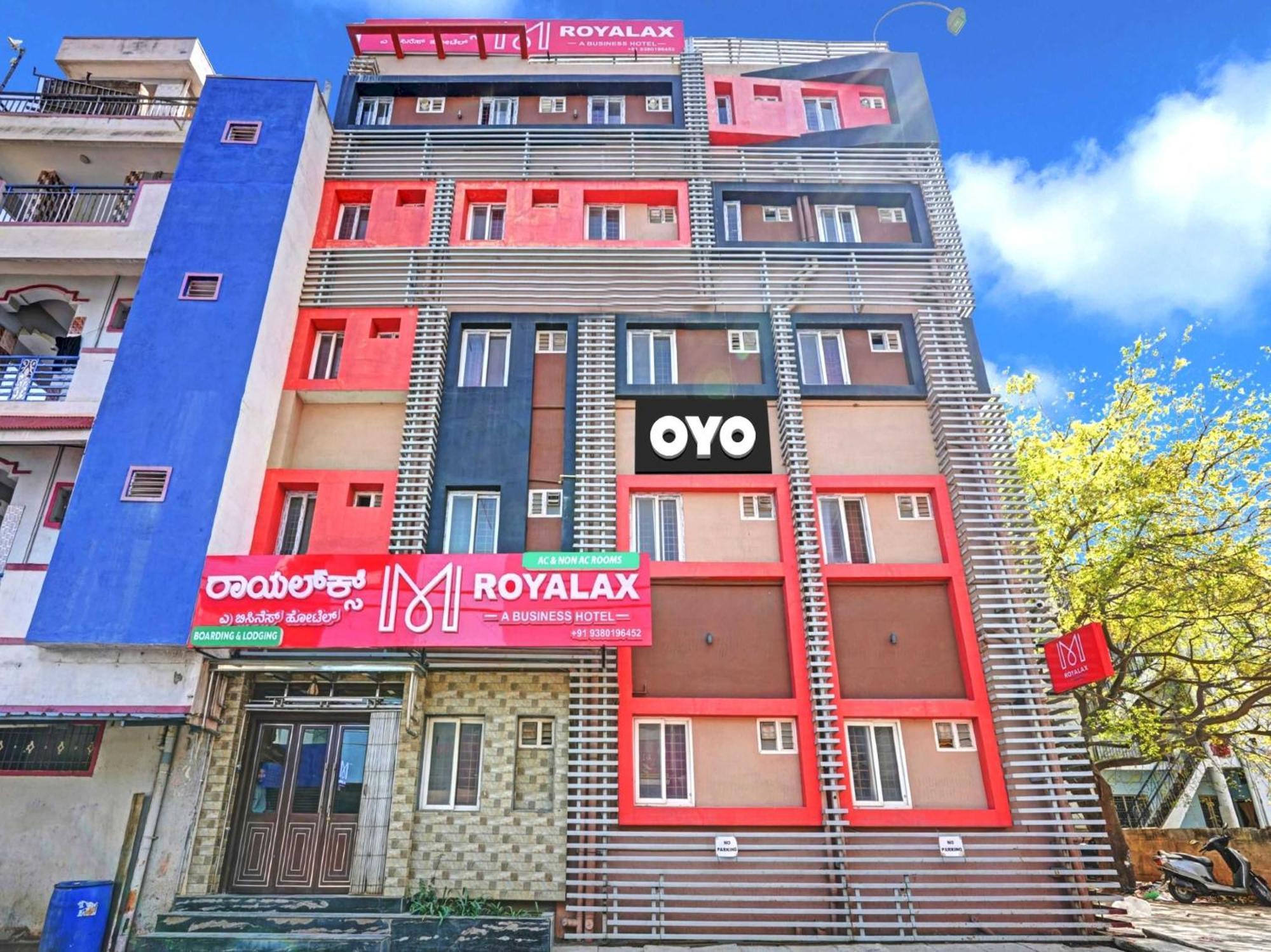 Collection O Royalax Hotel Yelahanka Екстериор снимка