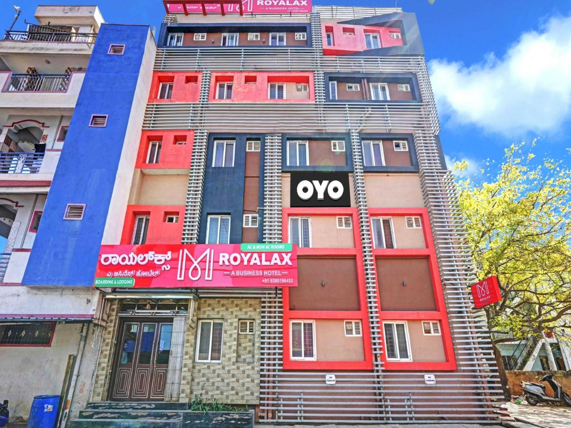 Collection O Royalax Hotel Yelahanka Екстериор снимка